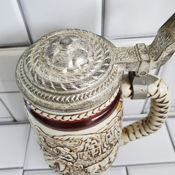 AVON Collector Beer Stein with Lid  Dated 1980  #1 - Picture 7 of 11